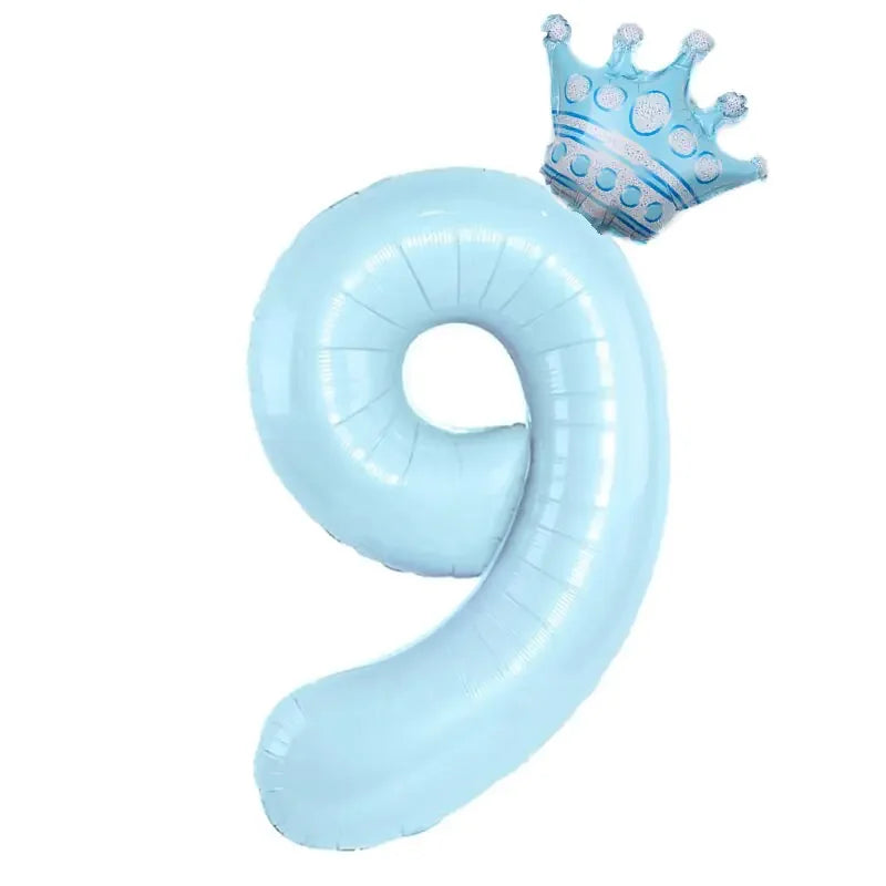 Light blue number nine balloon with playful crown, perfect for unique party décor
